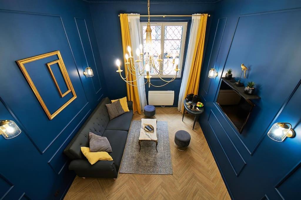 Duguesclin Baroque / De Charme Apartment
